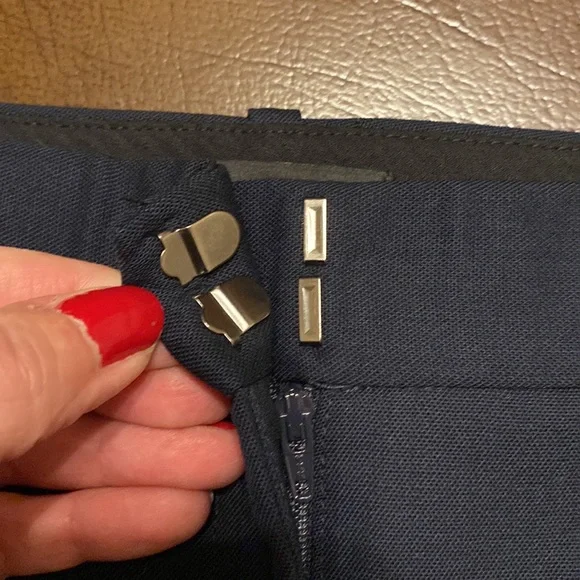 Theory Heze Contour 100% virgin Wool navy blue cropped cuffed hem light pants 10 - Picture 8 of 11